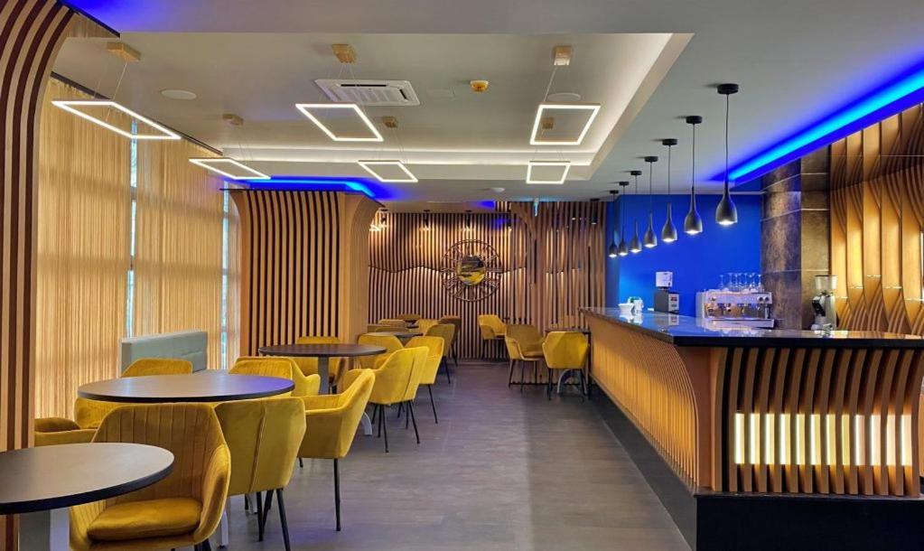 Hotel Condor Тулча Экстерьер фото