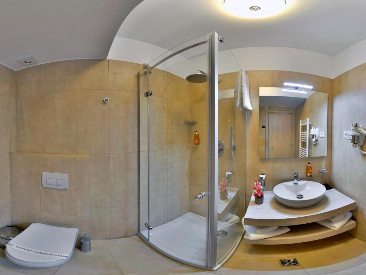 Hotel Condor Тулча Экстерьер фото