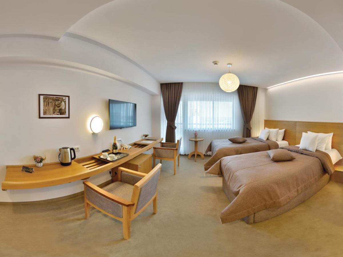 Hotel Condor Тулча Экстерьер фото
